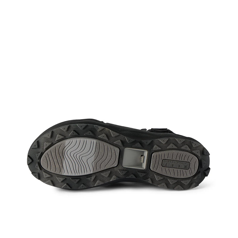 Cross Shore - Black